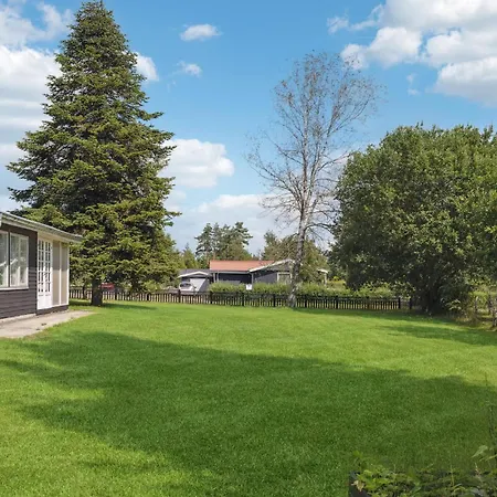 Holiday home Gorgeous In With Kitchen *